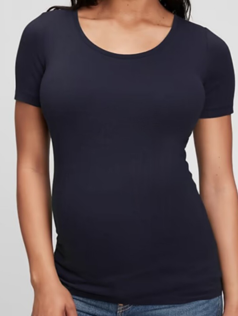 GAP The Modern Tee Scoop Neck Short Sleeve Tee- True Black